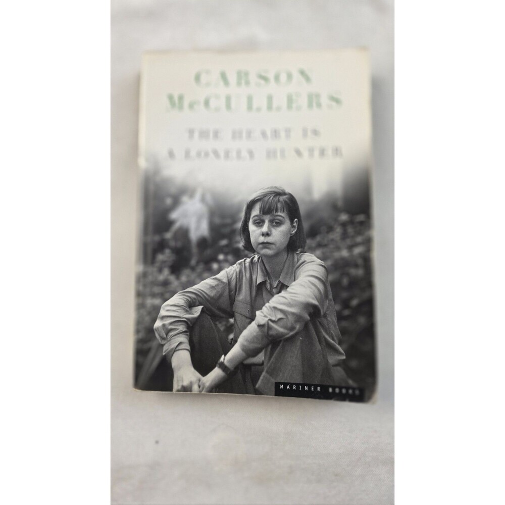 The Heart Is a Lonely Hunter Paperback Carson McCullers